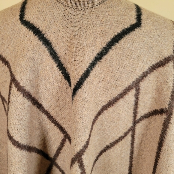 COPY - Here's a cape perfect for cooler Fall weather. - Picture 6 of 8